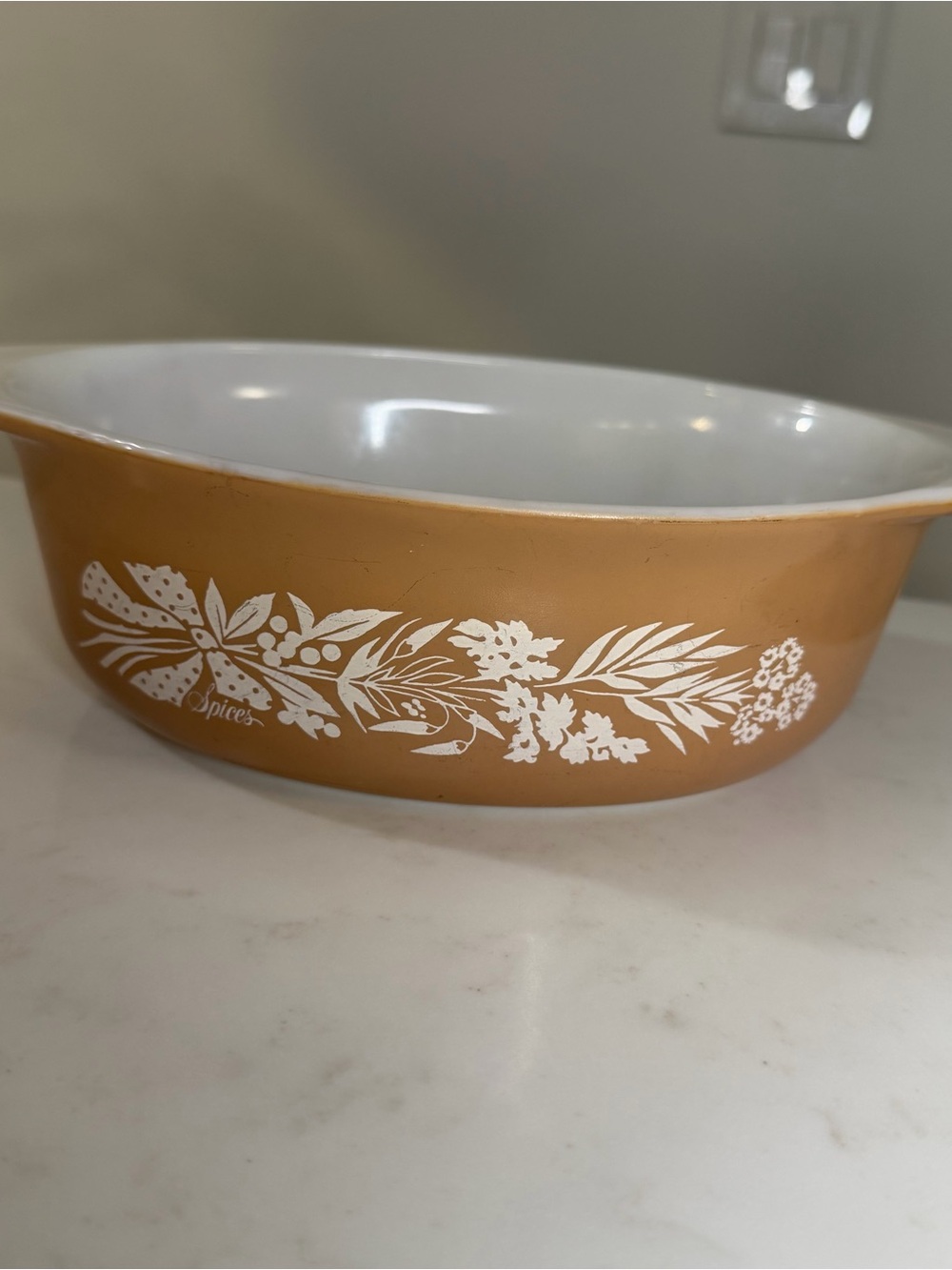 Vintage Pyrex Cinderella Brown Floral Baking Casserole with White Interior - Picture 2 of 10